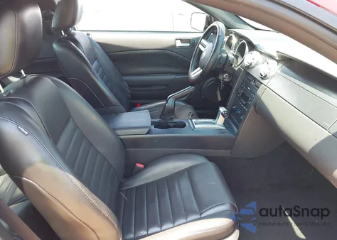 2006 Ford Mustang Gt z USA, uszkodzony, nr VIN 1ZVHT82H265256192